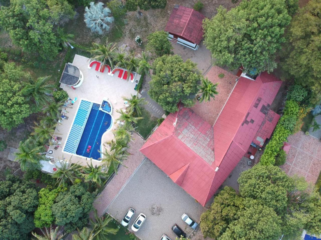 Arizona Ranch Hotel จีราร์ดอท ภายนอก รูปภาพ